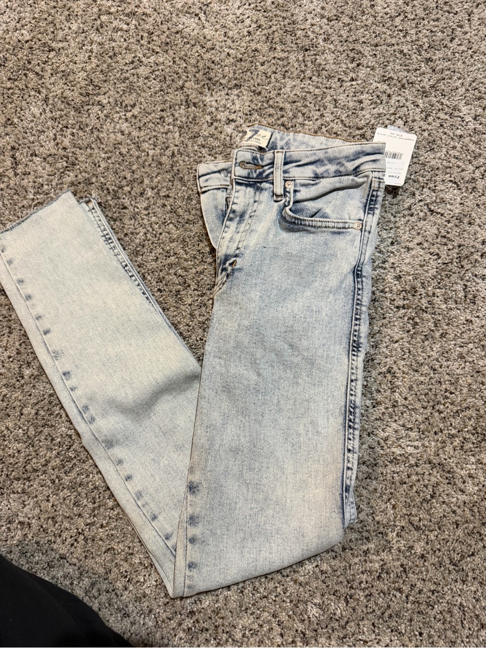 NWT Free People Light Wash Women’s Jeans -